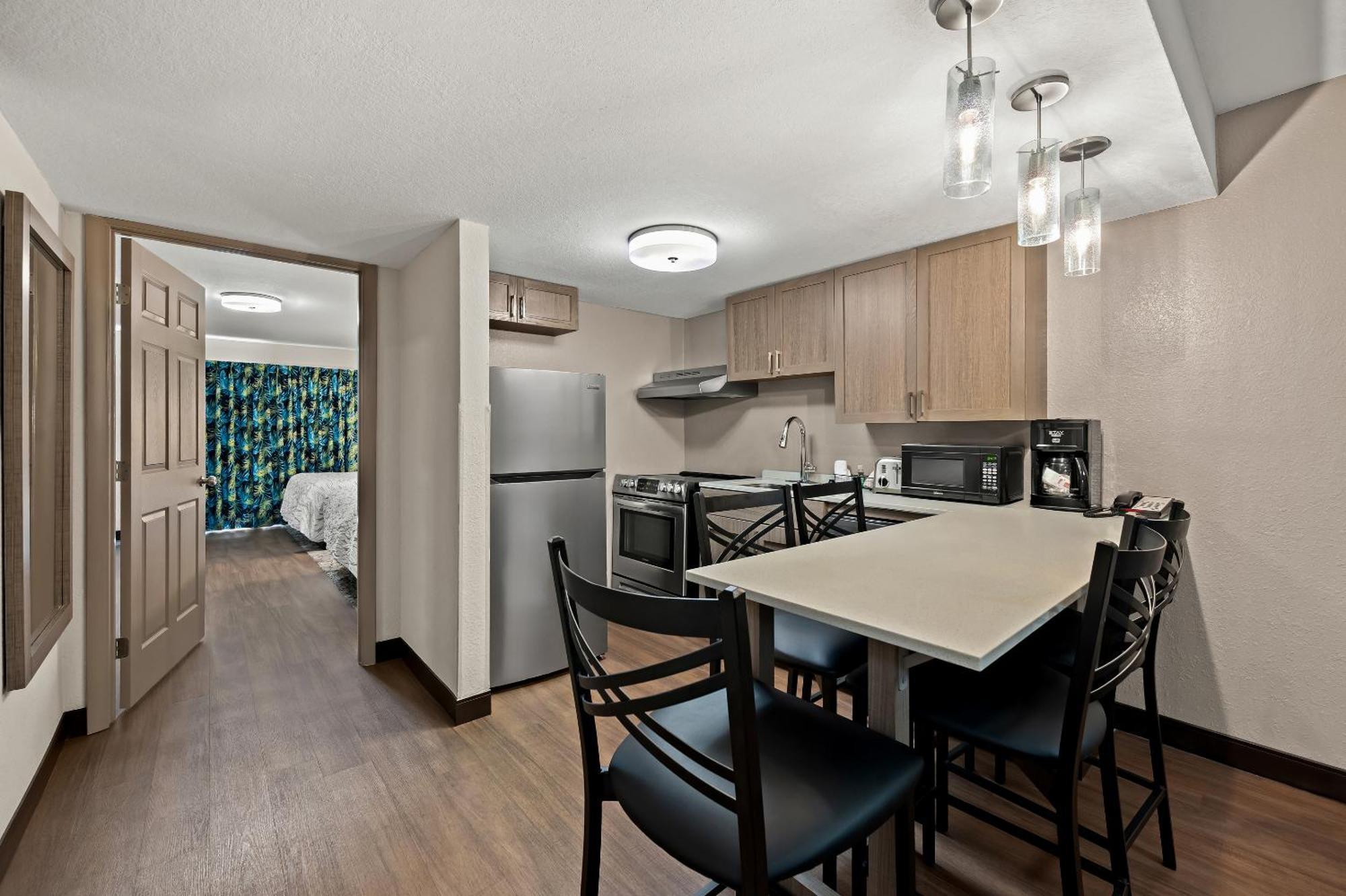레드 루프 플러스 +&스위트 나폴리 다운타운 -5 Ave S 호텔 North North Naples 외부 사진